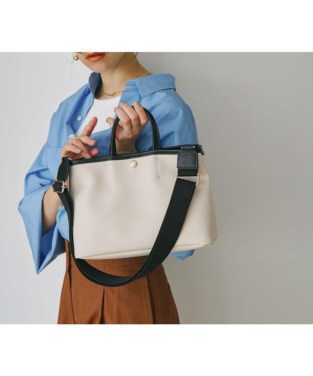 【トプカピ/TOPKAPI】の【Breath TOPKAPI】RIPPLE リプル ショルダー付き シンプル ミニ トートバッグ インテリア・キッズ・メンズ・レディースファッション・服の通販 founy(ファニー) 　ファッション　Fashion　レディースファッション　Fashion for Women　バッグ　Bags　クール　Cool, Chic　軽量　Lightweight, Ultra Light　ショルダー　Shoulder, Shoulder Strap　シンプル　Simple, Minimal　トリミング　Trimming, Decorative Edge　人気　Popular, Best Seller　メタル　Metal, Metal Parts　モダン　Modern, Contemporary　ワンポイント　One Point, Statement Accent　オフ|ID: prp329100004845756 ipo3291000000036299815