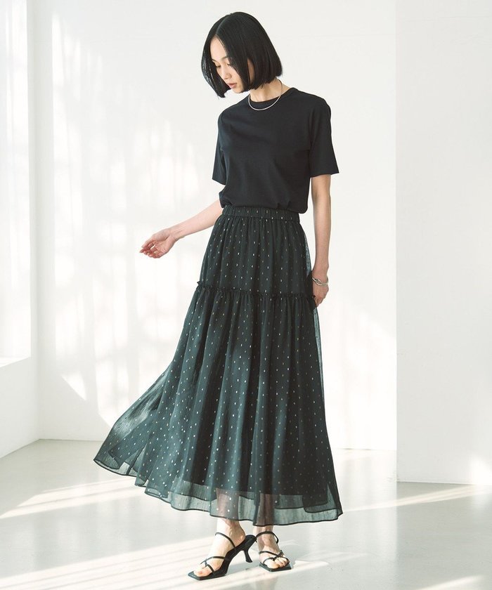 【アンフィーロ 自由区/UNFILO】のラメリンクルシフォン スカート インテリア・キッズ・メンズ・レディースファッション・服の通販 founy(ファニー) https://founy.com/ ファッション Fashion レディースファッション Fashion for Women スカート Skirts シフォン Chiffon, Lightweight Fabric シルバー Silver, Metallic Silver ティアードスカート Tiered Skirt, Flounced Skirt フェミニン Feminine, Girly 夏 Summer 春 Spring S/S・春夏 SS, Spring/Summer, Warm Season 楽ちん Easy Fit, Comfortable |ID: prp329100004845788 ipo3291000000035846597