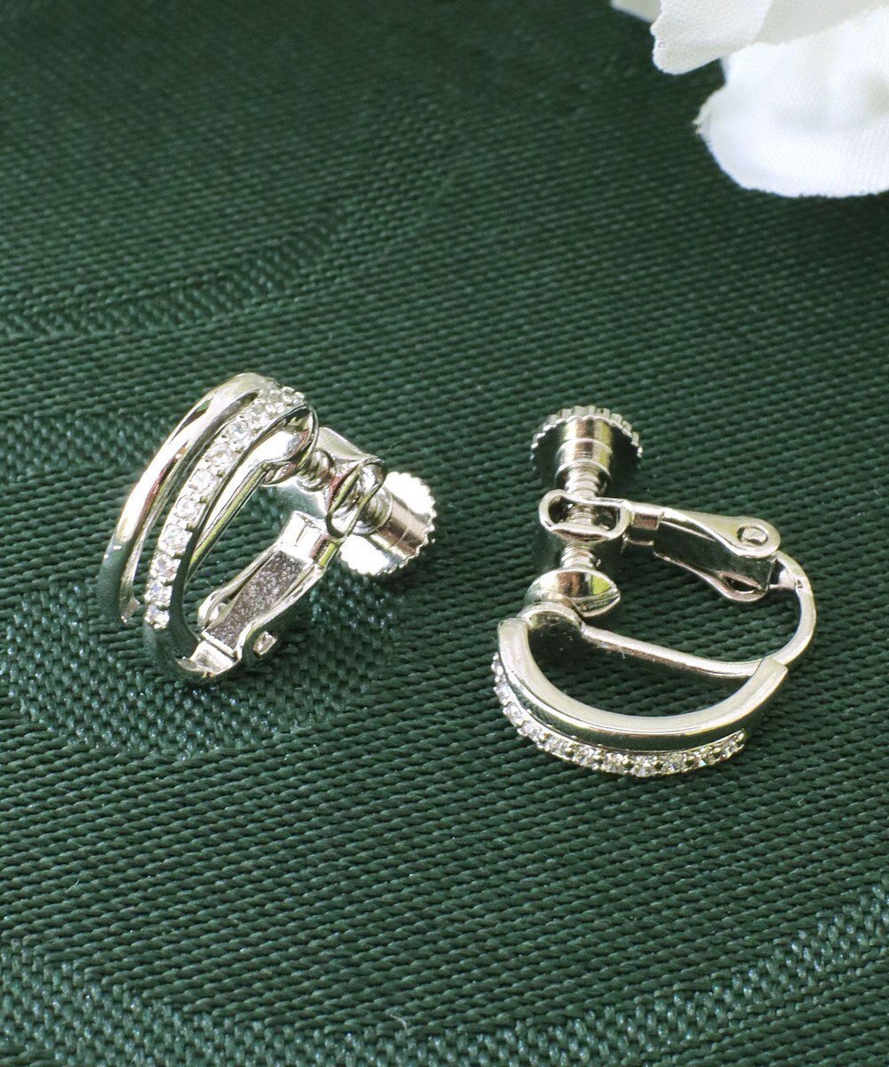 【ティアクラッセ/Tiaclasse】のツーラインイヤリング 人気、トレンドファッション・服の通販 founy(ファニー) 　ファッション　Fashion　レディースファッション　Fashion for Women　ジュエリー　Jewelry　ファッションリング　Fashion Rings　イヤリング・フープ・ドロップタイプ　Hoop, Drop & Clip Earrings　アクセサリー　Fashion Accessories　イヤリング　Earrings　カッティング　Cutting Detail　カーディガン　Cardigan, Knitwear　シルバー　Silver, Metallic Silver　ストーン　Stone, Gem-Like　チュニック　Tunic, Long Top　ビジュー　Bijou, Jewel-like Accent　メタル　Metal, Metal Parts　エレガント 上品　Elegant　再入荷　Restock / Back in Stock　新作・新入荷　New Arrivals / New In　 other-1|ID: prp329100004845908 ipo3291000000035520562