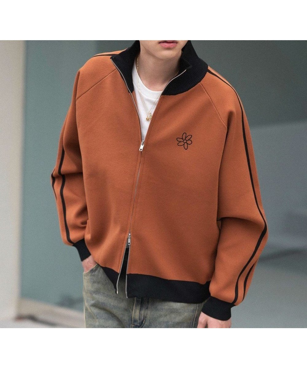 【ウィゴー/WEGO】の【ユニセックス着用ITEM】ライントラックニットジャケット インテリア・キッズ・メンズ・レディースファッション・服の通販 founy(ファニー) 　ファッション　Fashion　レディースファッション　Fashion for Women　アウター　Coat / Outerwear Collection　レディースジャケット・軽アウター　Jackets　オレンジ　Orange　カーゴパンツ　Cargo Pants, Utility Pants　キャップ　Cap, Baseball Cap　シンプル　Simple, Minimal　スニーカー　Sneakers, Trainers　スマホ　Smartphone, Mobile Device　ダブル　Double, Double-Breasted　デニム　Denim, Jeans Material　トレンド　Trend, Trending Now　長袖　Long Sleeve, Full Sleeve　ブルゾン　Blouson, Bomber Jacket　ボトム　Bottoms, Lower Wear　羽織　Haori, Light Jacket　ワイド　Wide, Wide Fit　ワンポイント　One Point, Statement Accent　A/W・秋冬　Autumn/Winter　オレンジ|ID: prp329100004846014 ipo3291000000035520641