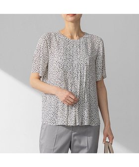 【23区/NIJYUSANKU】 【接触冷感/吸水速乾】ペインティングプリント ブラウス人気、トレンドファッション・服の通販 founy(ファニー) ファッション Fashion レディースファッション Fashion for Women トップス・カットソー Cut & Sew Tops シャツ・ブラウス・オフィスカジュアル Elegant Blouses & Button-Ups オケージョン Occasion Wear 春 Spring 吸水 Absorbent, Quick-Dry ジャケット Jacket, Outerwear ドレープ Drape, Draping Fabric フレア Flare, Flared プリント Print, Printed Pattern S/S・春夏 SS, Spring/Summer, Warm Season おすすめ Recommended / Our Picks 夏 Summer ビジネス 仕事 通勤 Business / Work / Commuting 2025年 2025 2025春夏・S/S Spring/Summer 2025 SS25 |ID:prp329100004846846