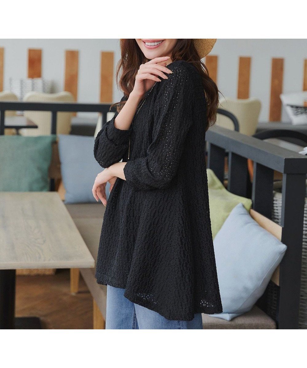 【ティアクラッセ/Tiaclasse】の【洗える】花柄カットレースフレアトップス インテリア・キッズ・メンズ・レディースファッション・服の通販 founy(ファニー) ファッション Fashion レディースファッション Fashion for Women トップス・カットソー Cut & Sew Tops シャツ・ブラウス・オフィスカジュアル Elegant Blouses & Button-Ups ロングTシャツ・Tシャツ Longline T-Shirts & Tees カットソー・ベーシックTシャツ Cut-and-Sewn Tops / Stretch Tees & Basics 花柄・フラワープリント・モチーフ Floral Prints & Motifs / Flower Pattern Tops 春 Spring 洗える Machine Washable 秋 Autumn カットソー Cut and Sewn Top ストレート Straight, Straight Cut チュニック Tunic, Long Top 長袖 Long Sleeve, Full Sleeve パール Pearl, Pearl Accent フレア Flare, Flared ポケット Pocket, Pocket Detail レース Lace, Lace Fabric ロング Long, Long-Length S/S・春夏 SS, Spring/Summer, Warm Season 夏 Summer ブラック|ID: prp329100004846905 ipo3291000000035791960