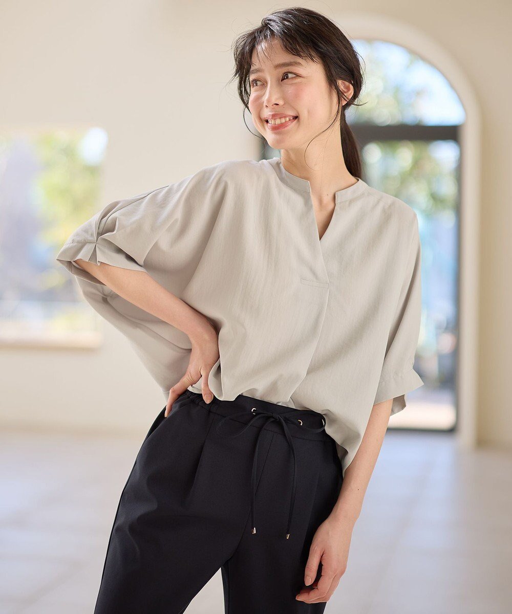 【エニー/ANY】のタックスリーブブラウス インテリア・キッズ・メンズ・レディースファッション・服の通販 founy(ファニー) ファッション Fashion レディースファッション Fashion for Women トップス・カットソー Cut & Sew Tops シャツ・ブラウス・オフィスカジュアル Elegant Blouses & Button-Ups スキッパー Skipper, Open Collar ドット Polka Dot, Dot Pattern 夏 Summer 春 Spring S/S・春夏 SS, Spring/Summer, Warm Season ライトグレー|ID: prp329100004846928 ipo3291000000036311860