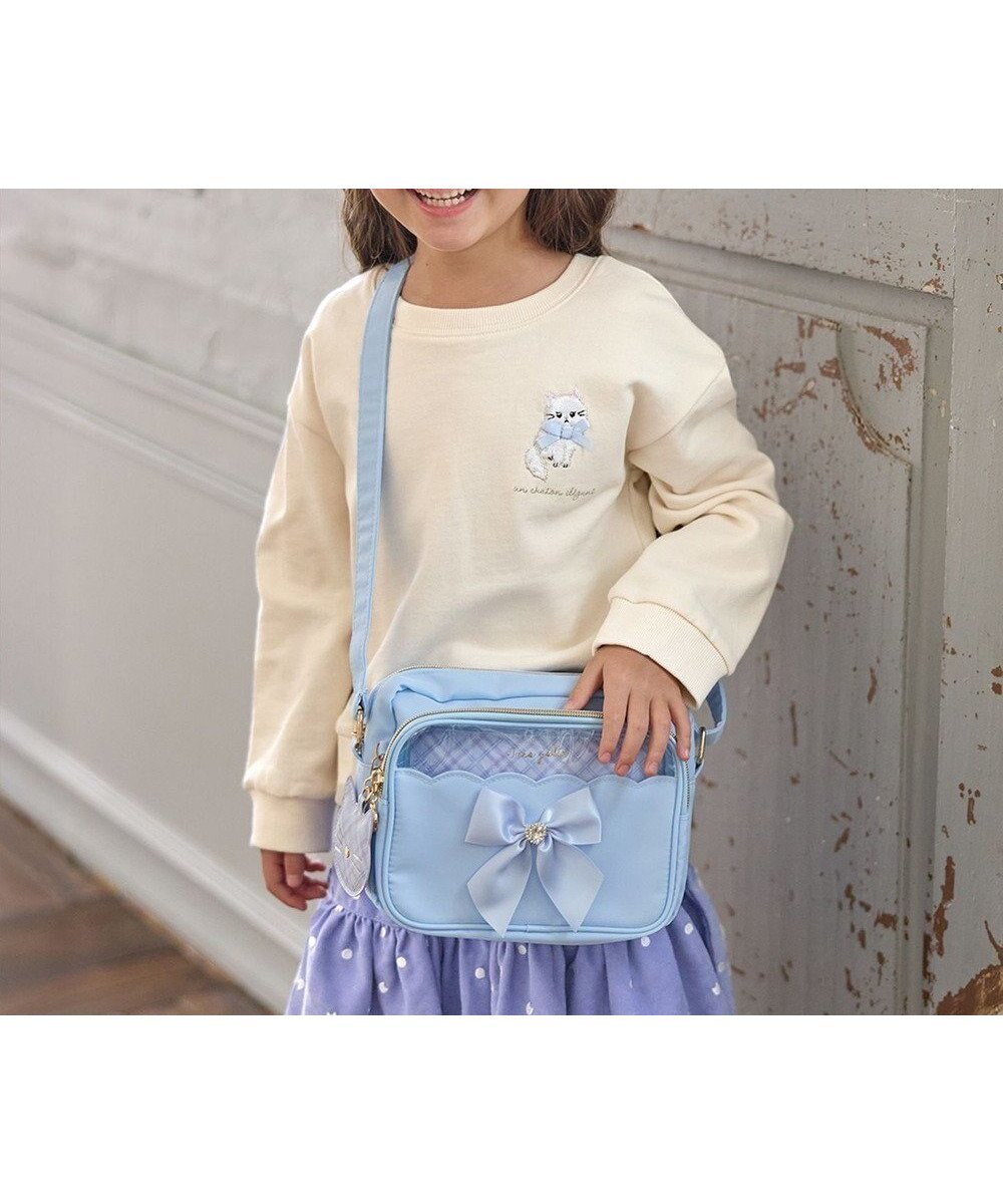 【エニィ/ANY / KIDS】のネコチャーム付き ショルダーバッグ インテリア・キッズ・メンズ・レディースファッション・服の通販 founy(ファニー) 　ファッション　Fashion　キッズファッション　Fashion for Kids　スマホ　Smartphone, Mobile Device　チェック　Check, Plaid, Tartan　チャーム　Charm, Pendant　ネコ　Cat, Feline Motif　人気　Popular, Best Seller　ハンカチ　Handkerchief, Hanky　フォルム　Silhouette, Form　リボン　Ribbon, Bow　再入荷　Restock / Back in Stock　ブルー×チェック|ID: prp329100004847170 ipo3291000000035660340