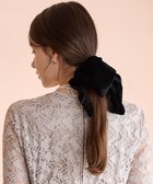 【23区/NIJYUSANKU】の【APPLAUDIR】ベロア シュシュ 人気、トレンドファッション・服の通販 founy(ファニー) ファッション Fashion レディースファッション Fashion for Women トップス・カットソー Cut & Sew Tops ベロアトップス Velour Tops / Velvet-Look Items シュシュ&ヘアアクセ/ヘアアレンジ Scrunchies & Hair Accessories 2025年 2025 2025-2026秋冬・A/W Autumn/Winter 2025–26 AW25–26 エレガント 上品 Elegant スクエア Square, Square Shape ドレープ Drape, Draping Fabric パーティ Party, Party Style ベロア Velour, Soft Velvet リボン Ribbon, Bow A/W・秋冬 Autumn/Winter 結婚式 Wedding thumbnail ブラック系|ID: prp329100004847409 ipo3291000000035406354