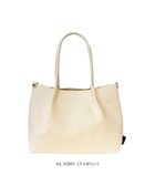 【ルートート/ROOTOTE】の1074【手洗い可能】LT.デリ.ルフル-B 人気、トレンドファッション・服の通販 founy(ファニー) ファッション Fashion レディースファッション Fashion for Women バッグ Bags 洗える Machine Washable カメラ Camera Accessories 傘 Umbrella, Parasol 軽量 Lightweight, Ultra Light シンプル Simple, Minimal スマホ Smartphone, Mobile Device スマート Smart, Elegant 財布 Wallet, Purse ドット Polka Dot, Dot Pattern ハンカチ Handkerchief, Hanky ポケット Pocket, Pocket Detail ポーチ Pouch, Small Case リップ Lip, Lip Motif 新作・新入荷 New Arrivals / New In thumbnail 04:アイボリー|ID: prp329100004847418 ipo3291000000036295583