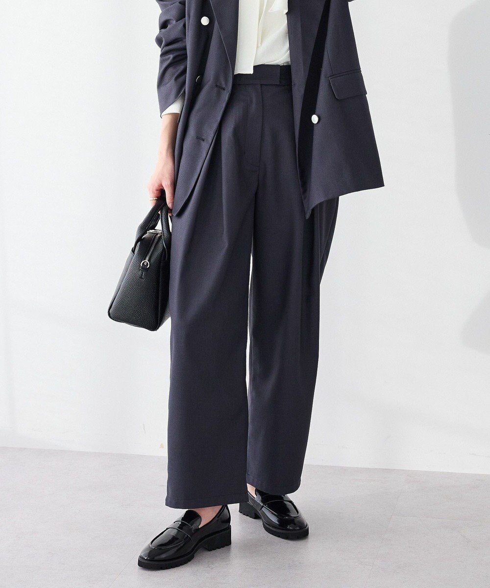 【クラフトスタンダードブティック/CRAFT STANDARD BOUTIQUE】のフロントタックカーブパンツ インテリア・キッズ・メンズ・レディースファッション・服の通販 founy(ファニー) 　ファッション　Fashion　レディースファッション　Fashion for Women　パンツ　Pants & Trousers　春　Spring　カットソー　Cut and Sewn Top　ジャケット　Jacket, Outerwear　スニーカー　Sneakers, Trainers　セットアップ　Set-Up, Coordinated Outfit　ダブル　Double, Double-Breasted　ドレープ　Drape, Draping Fabric　バランス　Balance, Style Balance　フォルム　Silhouette, Form　ポケット　Pocket, Pocket Detail　S/S・春夏　SS, Spring/Summer, Warm Season　夏　Summer　旅行　Travel　ビジネス 仕事 通勤　Business / Work / Commuting　Gray|ID: prp329100004847668 ipo3291000000035408892