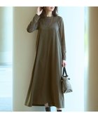 【23区/NIJYUSANKU】の【見上愛さん着用/洗える】スエーディーサテン キャミソール ワンピース 人気、トレンドファッション・服の通販 founy(ファニー) ファッション Fashion レディースファッション Fashion for Women ワンピース Dresses インナー Innerwear エレガント 上品 Elegant ヴィンテージ Vintage Style 洗える Machine Washable 秋 Autumn カットソー Cut and Sewn Top キャミソール Camisole, Spaghetti Strap Top サテン Satin, Glossy Fabric ジャケット Jacket, Outerwear タンブラー Tumbler, Travel Mug ドレープ Drape, Draping Fabric フェミニン Feminine, Girly ラップ Wrap, Wrap Design ワイド Wide, Wide Fit A/W・秋冬 Autumn/Winter 冬 Winter / This Winter おすすめ Recommended / Our Picks 夏 Summer 2025年 2025 2025-2026秋冬・A/W Autumn/Winter 2025–26 AW25–26 thumbnail カーキ系|ID: prp329100004847805 ipo3291000000035423002