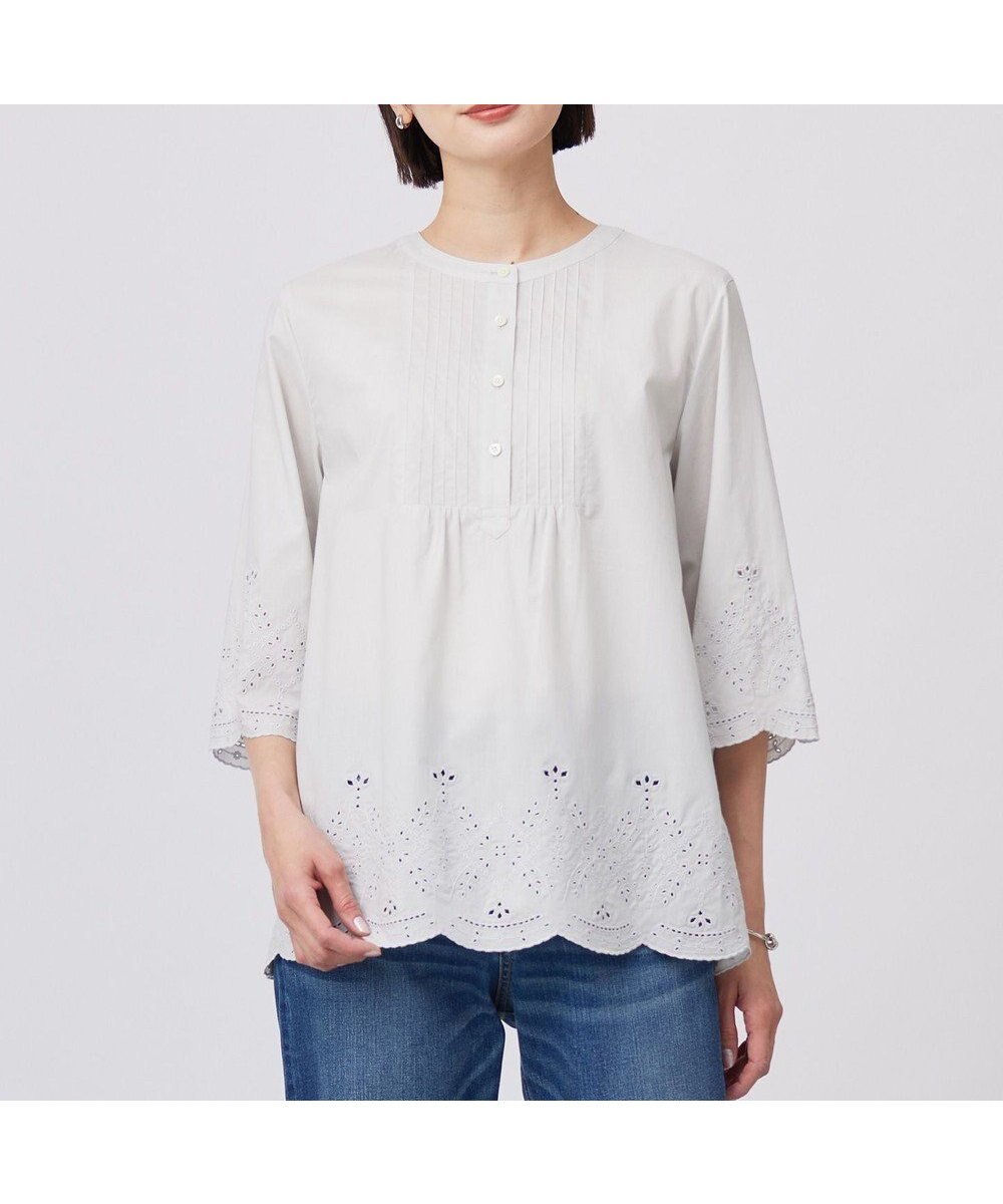【ジェイ プレス/J.PRESS】の【洗える】セルロースライト刺繍 ピンタック ブラウス インテリア・キッズ・メンズ・レディースファッション・服の通販 founy(ファニー) 　ファッション　Fashion　レディースファッション　Fashion for Women　トップス・カットソー　Cut & Sew Tops　シャツ・ブラウス・オフィスカジュアル　Elegant Blouses & Button-Ups　スカラップ　Scallop, Scalloped Edge　タイプライター　Typewriter Fabric, Crisp Cotton　夏　Summer　春　Spring　S/S・春夏　SS, Spring/Summer, Warm Season　洗える　Machine Washable　ライトグレー系|ID: prp329100004847820 ipo3291000000035726507
