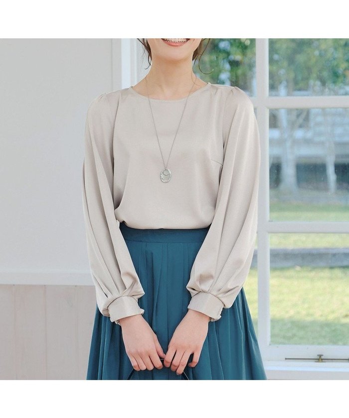 【ティアクラッセ/Tiaclasse】の【洗える】ボリュームスリーブブラウス インテリア・キッズ・メンズ・レディースファッション・服の通販 founy(ファニー) https://founy.com/ ファッション Fashion レディースファッション Fashion for Women トップス・カットソー Cut & Sew Tops シャツ・ブラウス・オフィスカジュアル Elegant Blouses & Button-Ups ボリューム袖・フリルスリーブブラウス Voluminous & Ruffle Sleeves / Puffy Sleeve Tops ウォッシャブル Machine Washable 春 Spring 洗える Machine Washable 秋 Autumn サテン Satin, Glossy Fabric シューズ Shoes, Footwear シンプル Simple, Minimal チュニック Tunic, Long Top 長袖 Long Sleeve, Full Sleeve フェミニン Feminine, Girly ポケット Pocket, Pocket Detail 無地 Plain, Solid Color ラウンド Round, Round Neck 冬 Winter / This Winter S/S・春夏 SS, Spring/Summer, Warm Season 再入荷 Restock / Back in Stock 夏 Summer エレガント 上品 Elegant 新作・新入荷 New Arrivals / New In ビジネス 仕事 通勤 Business / Work / Commuting |ID: prp329100004848145 ipo3291000000035521949