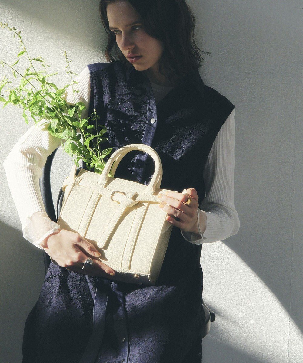 【イェッカ ヴェッカ/YECCA VECCA】の2wayベルトデザインハンドバッグ 人気、トレンドファッション・服の通販 founy(ファニー) ファッション Fashion レディースファッション Fashion for Women バッグ Bags ベルト&ウエストマーク Belts & Waist Accessories ショルダー Shoulder, Shoulder Strap フェミニン Feminine, Girly モチーフ Motif, Design Theme 財布 Wallet, Purse ビジネス 仕事 通勤 Business / Work / Commuting other-1|ID: prp329100004848313 ipo3291000000035435064