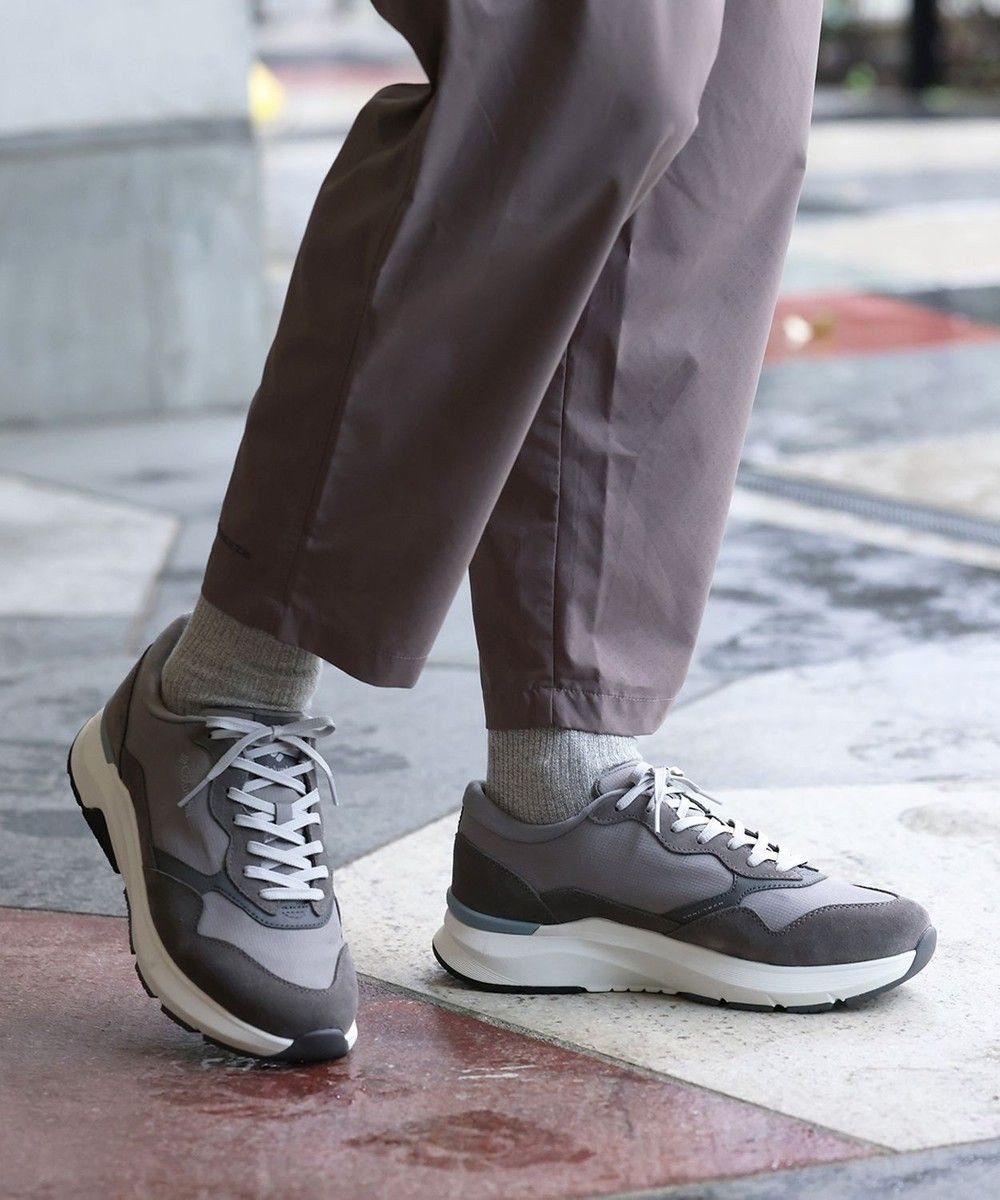 【コロンビア/Columbia】のColumbia/ イーストサイドトレーナー ツー オムニテック /コロンビア インテリア・キッズ・メンズ・レディースファッション・服の通販 founy(ファニー) 　ファッション　Fashion　レディースファッション　Fashion for Women　アウトドア　Outdoor Clothing　インソール　Shoe Insole　秋　Autumn　クッション　Cushion, Throw Pillow　クラシカル　Classical, Vintage-Inspired　ストレッチ　Stretch, Stretchy Fabric　スニーカー　Sneakers, Trainers　トレーナー　Sweatshirt, Trainer　ラウンド　Round, Round Neck　ラバー　Rubber, Rubber Sole　ランニング　Running, Running Wear, Activewear, Jogging　おすすめ　Recommended / Our Picks　Cool Grey|ID: prp329100004848661 ipo3291000000035522691