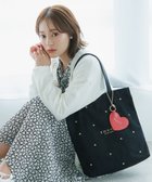 【トッカ/TOCCA】の【chayさん着用】【WEB&一部店舗限定・A4サイズ対応】LUCKY TWINKLE CANVASTOTE キャンバストートバッグ 人気、トレンドファッション・服の通販 founy(ファニー) ファッション Fashion レディースファッション Fashion for Women バッグ Bags アウトドア Outdoor Clothing キャンバス Canvas, Canvas Fabric 財布 Wallet, Purse チェーン Chain, Chain Strap チャーム Charm, Pendant トレンド Trend, Trending Now ポケット Pocket, Pocket Detail モチーフ Motif, Design Theme おすすめ Recommended / Our Picks 旅行 Travel ビジネス 仕事 通勤 Business / Work / Commuting thumbnail ブラック系|ID: prp329100004848839 ipo3291000000035594843
