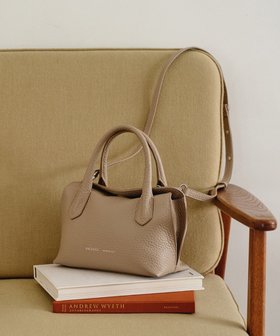 【イアクッチ/IACUCCI】 ラーナ S ALCE人気、トレンドファッション・服の通販 founy(ファニー) ファッション Fashion レディースファッション Fashion for Women バッグ Bags イタリア Italy コレクション Collection, Seasonal Line コンパクト Compact, Small Size ショルダー Shoulder, Shoulder Strap チャーム Charm, Pendant 人気 Popular, Best Seller マグネット Magnet, Magnetic Closure メタル Metal, Metal Parts A/W・秋冬 Autumn/Winter |ID:prp329100004849240