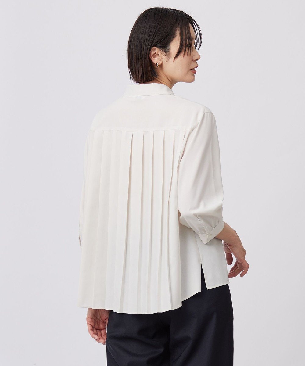 【ジェイ プレス/J.PRESS】の【洗える】スパンローン バックプリーツ ブラウス インテリア・キッズ・メンズ・レディースファッション・服の通販 founy(ファニー) ファッション Fashion レディースファッション Fashion for Women トップス・カットソー Cut & Sew Tops シャツ・ブラウス・オフィスカジュアル Elegant Blouses & Button-Ups エレガント 上品 Elegant シンプル Simple, Minimal トレンド Trend, Trending Now フロント Front, Front Design プリーツ Pleats, Pleated 夏 Summer 春 Spring S/S・春夏 SS, Spring/Summer, Warm Season 洗える Machine Washable ベージュ系|ID: prp329100004849277 ipo3291000000036062422