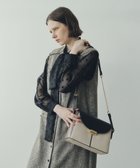 【イェッカ ヴェッカ/YECCA VECCA】の配色メタルポイントバッグ 人気、トレンドファッション・服の通販 founy(ファニー) ファッション Fashion レディースファッション Fashion for Women バッグ Bags おすすめ Recommended / Our Picks クラシカル Classical, Vintage-Inspired スクエア Square, Square Shape チェーン Chain, Chain Strap フォルム Silhouette, Form メタル Metal, Metal Parts 財布 Wallet, Purse thumbnail Ivory|ID: prp329100004849509 ipo3291000000036083484