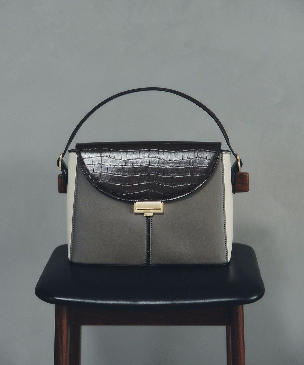 【イェッカ ヴェッカ/YECCA VECCA】の配色メタルポイントバッグ インテリア・キッズ・メンズ・レディースファッション・服の通販 founy(ファニー) ファッション Fashion レディースファッション Fashion for Women バッグ Bags おすすめ Recommended / Our Picks クラシカル Classical, Vintage-Inspired スクエア Square, Square Shape チェーン Chain, Chain Strap フォルム Silhouette, Form メタル Metal, Metal Parts 財布 Wallet, Purse Brown|ID: prp329100004849509 ipo3291000000036083487