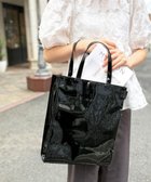 【ルートート/ROOTOTE】の1057【ルートートの定番】LT.アーキャトル.クラシック-B 人気、トレンドファッション・服の通販 founy(ファニー) ファッション Fashion レディースファッション Fashion for Women バッグ Bags エナメル Patent Leather カメラ Camera Accessories キルティング Quilted, Quilting クラシック Classic, Timeless Style シンプル Simple, Minimal 雑誌 Magazine, Fashion Magazine 定番 Standard, Basic Item フォーマル Formal, Dressy ポケット Pocket, Pocket Detail マグネット Magnet, Magnetic Closure おすすめ Recommended / Our Picks エレガント 上品 Elegant 入学式 Entrance Ceremony ビジネス 仕事 通勤 Business / Work / Commuting thumbnail 01:エナメル・ブラック|ID: prp329100004849549 ipo3291000000035489965