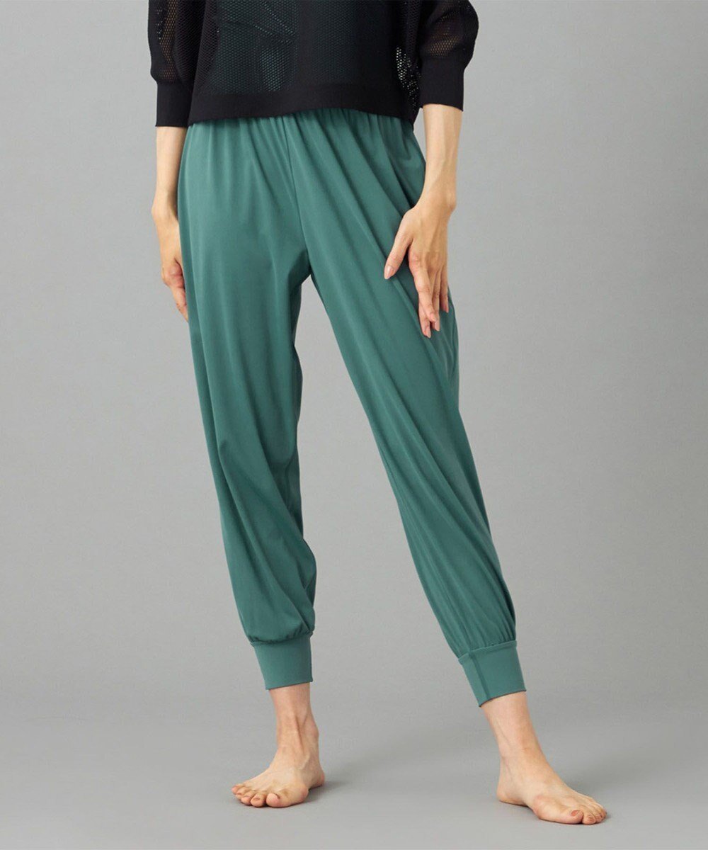 【チャコット/Chacott】のChacott BALANCE ZEN ジョガーパンツ インテリア・キッズ・メンズ・レディースファッション・服の通販 founy(ファニー) 　ファッション　Fashion　レディースファッション　Fashion for Women　パンツ　Pants & Trousers　ギャザー　Gathered, Ruffled　吸水　Absorbent, Quick-Dry　軽量　Lightweight, Ultra Light　ストレッチ　Stretch, Stretchy Fabric　フィット　Fit, Slim Fit　レギンス　Leggings, Stretch Pants　おすすめ　Recommended / Our Picks　ピーコックグリーン|ID: prp329100004849642 ipo3291000000035492139