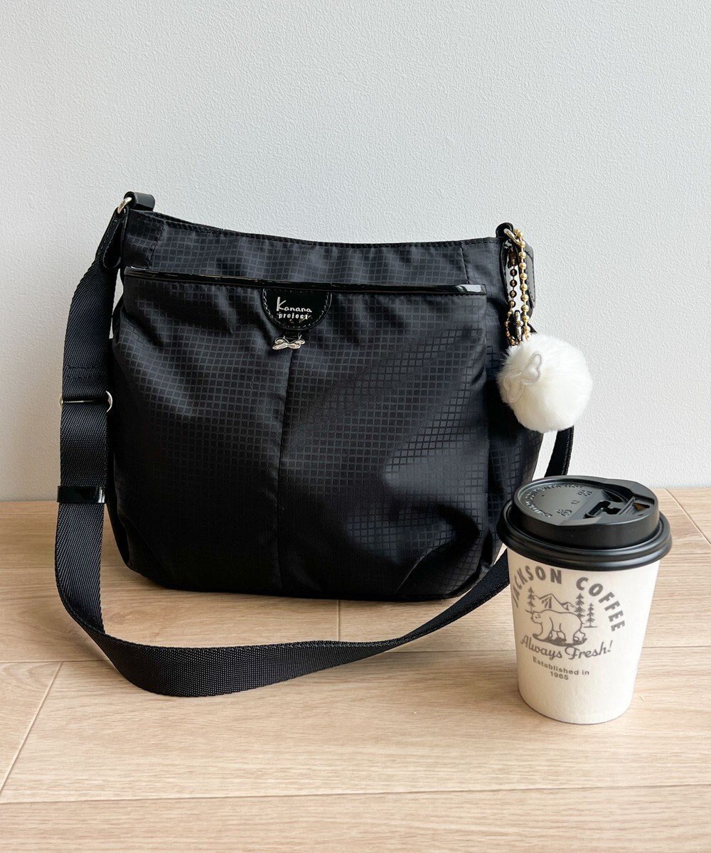 【エースバッグズアンドラゲッジ/ACE BAGS & LUGGAGE】のKanana project COLLECTION シェリ ショルダーバッグ 横S 17942 カナナプロジェクト コレクション 人気、トレンドファッション・服の通販 founy(ファニー) 　ファッション　Fashion　レディースファッション　Fashion for Women　クッション　Cushion, Throw Pillow　コレクション　Collection, Seasonal Line　コンパクト　Compact, Small Size　軽量　Lightweight, Ultra Light　スマホ　Smartphone, Mobile Device　財布　Wallet, Purse　フロント　Front, Front Design　ポケット　Pocket, Pocket Detail　メッシュ　Mesh, Net Fabric　リュック　Backpack, Rucksack　ワンポイント　One Point, Statement Accent　再入荷　Restock / Back in Stock　旅行　Travel　スーツケース キャリーケース　Suitcase / Carry Case　エレガント 上品　Elegant　ギフト プレゼント　Gift / Present　 other-1|ID: prp329100004849656 ipo3291000000035492551