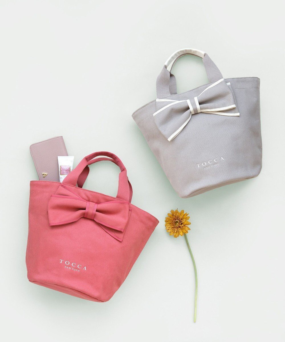 【トッカ/TOCCA】のRIBBON KNOT CANVASTOTE キャンバストート インテリア・キッズ・メンズ・レディースファッション・服の通販 founy(ファニー) 　ファッション　Fashion　レディースファッション　Fashion for Women　バッグ　Bags　冬　Winter / This Winter　デニム　Denim, Jeans Material　トレンド　Trend, Trending Now　バランス　Balance, Style Balance　フェミニン　Feminine, Girly　フォルム　Silhouette, Form　フロント　Front, Front Design　ポケット　Pocket, Pocket Detail　リゾート　Resort, Vacation Style　リボン　Ribbon, Bow　リュクス　Luxury, Elegant, High-End, Chic　A/W・秋冬　Autumn/Winter　財布　Wallet, Purse　ビジネス 仕事 通勤　Business / Work / Commuting　ピンク系|ID: prp329100004850400 ipo3291000000035545756