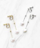 【トッカ/TOCCA】のLUNAE COIN PEAR EARRINGS イヤリング 人気、トレンドファッション・服の通販 founy(ファニー) ファッション Fashion レディースファッション Fashion for Women ジュエリー Jewelry ファッションリング Fashion Rings イヤリング・フープ・ドロップタイプ Hoop, Drop & Clip Earrings アクセサリー Fashion Accessories イヤリング Earrings コイン Coin, Coin Design シンプル Simple, Minimal チェーン Chain, Chain Strap パール Pearl, Pearl Accent フォルム Silhouette, Form メタル Metal, Metal Parts リュクス Luxury, Elegant, High-End, Chic A/W・秋冬 Autumn/Winter 冬 Winter / This Winter エレガント 上品 Elegant thumbnail シルバー系|ID: prp329100004850437 ipo3291000000035546198