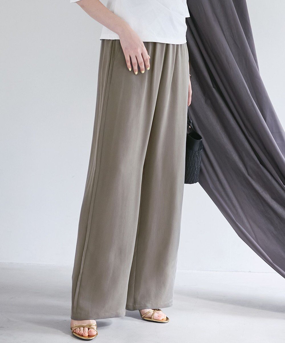 【23区/NIJYUSANKU】の【SLOW/一部店舗限定】キュプラフィブリルクロス サイドライン ワイドパンツ インテリア・キッズ・メンズ・レディースファッション・服の通販 founy(ファニー) 　ファッション　Fashion　レディースファッション　Fashion for Women　パンツ　Pants & Trousers　ヴィンテージ　Vintage Style　春　Spring　キャミ　Camisole, Cami Top　キュプラ　Cupro, Eco Fabric　ギャザー　Gathered, Ruffled　シンプル　Simple, Minimal　ピーチ　Peach, Soft Touch　フロント　Front, Front Design　マニッシュ　Mannish, Boyish　リラックス　Relax, Relaxed Fit　ワイド　Wide, Wide Fit　S/S・春夏　SS, Spring/Summer, Warm Season　夏　Summer　2025年　2025　2025春夏・S/S　Spring/Summer 2025 SS25　カーキ系|ID: prp329100004850525 ipo3291000000035548176