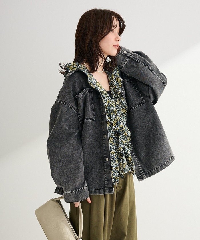 【グリーンパークス/Green Parks】のデニムシャツブルゾン インテリア・キッズ・メンズ・レディースファッション・服の通販 founy(ファニー) https://founy.com/ ファッション Fashion レディースファッション Fashion for Women アウター Coat / Outerwear Collection レディースジャケット・軽アウター Jackets ブルゾンジャケット・スポーティアウター Blouson Jackets デニムジャケット / カジュアルアウター Denim Jackets おすすめ Recommended / Our Picks ジャケット Jacket, Outerwear デニム Denim, Jeans Material ドロップ Drop Shoulder, Dropped Style フォルム Silhouette, Form ブルゾン Blouson, Bomber Jacket ボックス Boxy, Box Shape ポケット Pocket, Pocket Detail ロング Long, Long-Length 夏 Summer 春 Spring S/S・春夏 SS, Spring/Summer, Warm Season |ID: prp329100004850554 ipo3291000000035548439