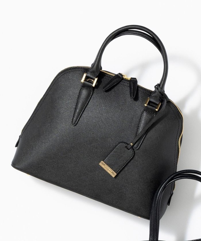 【23区/NIJYUSANKU】の【VERY3月号掲載】ブガッティ型 2WAY トートバッグ インテリア・キッズ・メンズ・レディースファッション・服の通販 founy(ファニー) https://founy.com/ 雑誌掲載アイテム Magazine Picks & Fashion Features ファッション雑誌 Fashion Magazines ヴェリィ VERY ファッション Fashion レディースファッション Fashion for Women バッグ Bags 3月号 March Issue コンパクト Compact, Small Size ダブル Double, Double-Breasted ラウンド Round, Round Neck 人気 Popular, Best Seller 定番 Standard, Basic Item 雑誌 Magazine, Fashion Magazine |ID: prp329100004850695 ipo3291000000035557526