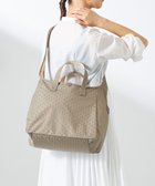 【イザック/Y'SACCS】の小西真奈美×Y SACCS Polka Dots ハンドル付きアクティブショルダーバッグ グレージュ|ID: prp329100004850702 ipo3291000000035557919