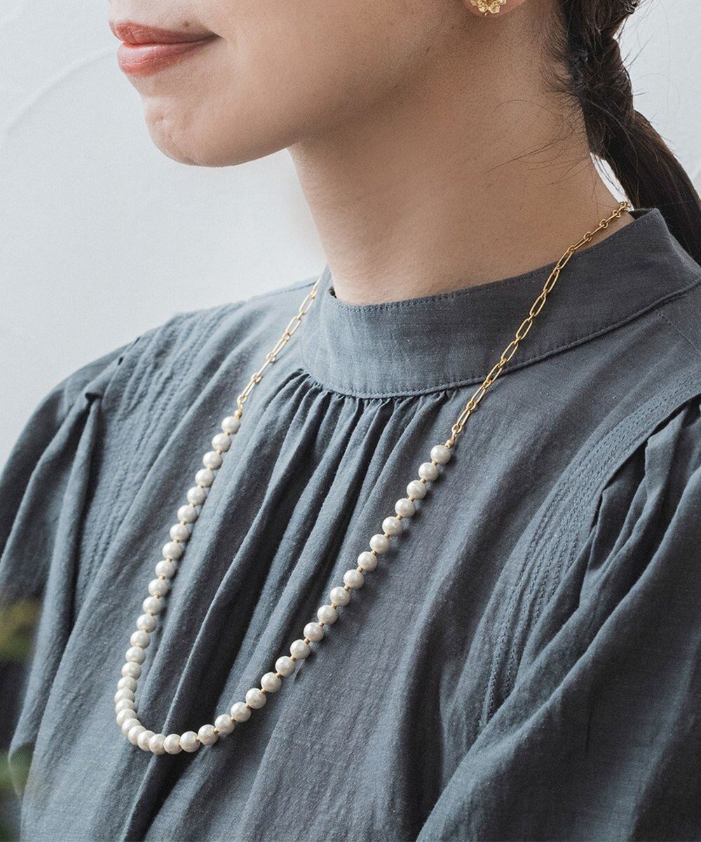 【ピッシェアンス/Pisceans】のコットンパール フィガロチェーンネックレス インテリア・キッズ・メンズ・レディースファッション・服の通販 founy(ファニー) 　ファッション　Fashion　レディースファッション　Fashion for Women　ジュエリー　Jewelry　ネックレス　Necklaces & Pendants　アクセサリー　Fashion Accessories　オケージョン　Occasion Wear　グラス　Glass, Eyewear　ショート　Short, Short Length　シンプル　Simple, Minimal　チェーン　Chain, Chain Strap　ネックレス　Necklace, Pendant Necklace　パール　Pearl, Pearl Accent　フロント　Front, Front Design　ランダム　Random, Irregular　ロング　Long, Long-Length　セレモニー　Ceremony　ギフト プレゼント　Gift / Present　入学式　Entrance Ceremony　卒業式　Graduation Ceremony　結婚式　Wedding　披露宴　Wedding Reception　マットゴールド|ID: prp329100004850710 ipo3291000000035558263