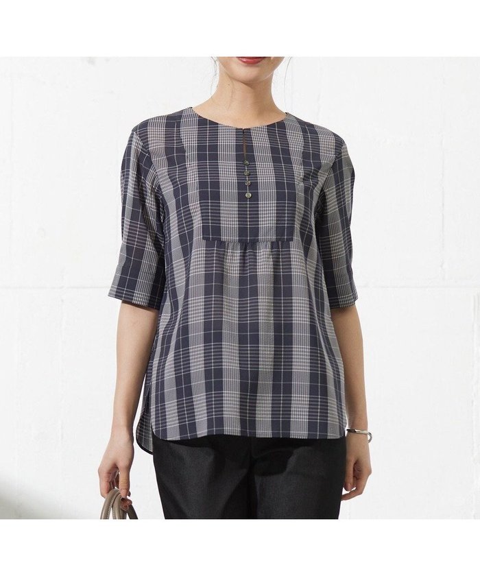 【ジェイ プレス/J.PRESS】の【洗える】ドライタッチドビーチェック ブラウス インテリア・キッズ・メンズ・レディースファッション・服の通販 founy(ファニー) https://founy.com/ ファッション Fashion レディースファッション Fashion for Women トップス・カットソー Cut & Sew Tops シャツ・ブラウス・オフィスカジュアル Elegant Blouses & Button-Ups 春 Spring 洗える Machine Washable 切替 Switching, Contrast Panel チェック Check, Plaid, Tartan チュニック Tunic, Long Top フロント Front, Front Design ボトム Bottoms, Lower Wear S/S・春夏 SS, Spring/Summer, Warm Season おすすめ Recommended / Our Picks 夏 Summer ビジネス 仕事 通勤 Business / Work / Commuting |ID: prp329100004850714 ipo3291000000035558394