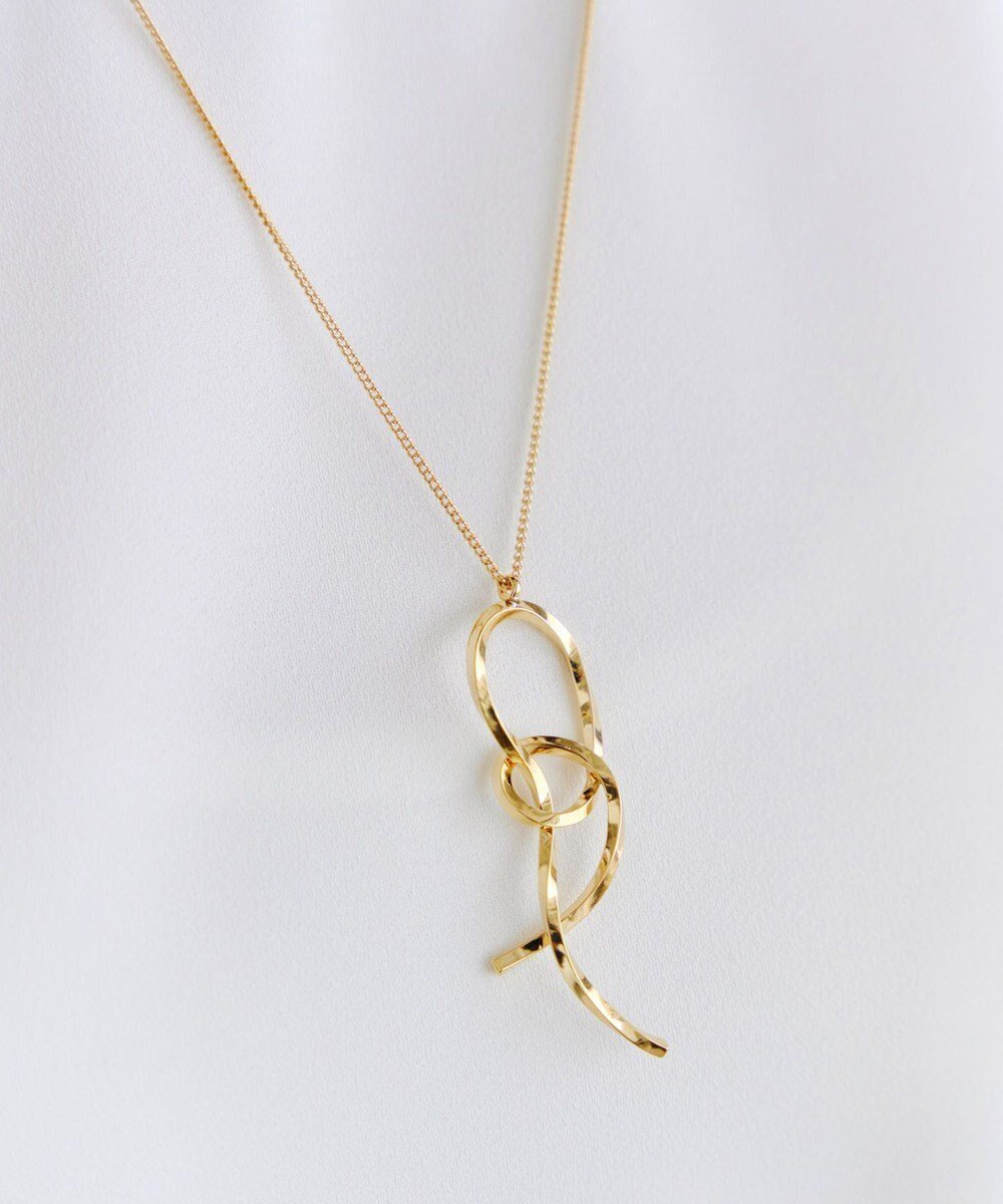 【ティアクラッセ/Tiaclasse】の【安田美沙子さん着用】ノベルツイストネックレス インテリア・キッズ・メンズ・レディースファッション・服の通販 founy(ファニー) 　ファッション　Fashion　レディースファッション　Fashion for Women　ジュエリー　Jewelry　ネックレス　Necklaces & Pendants　アクセサリー　Fashion Accessories　エレガント 上品　Elegant　シューズ　Shoes, Footwear　シルバー　Silver, Metallic Silver　シンプル　Simple, Minimal　チェーン　Chain, Chain Strap　チュニック　Tunic, Long Top　ネックレス　Necklace, Pendant Necklace　モチーフ　Motif, Design Theme　リボン　Ribbon, Bow　ロング　Long, Long-Length　再入荷　Restock / Back in Stock　冬　Winter / This Winter　夏　Summer　新作・新入荷　New Arrivals / New In　春　Spring　秋　Autumn　ゴールド|ID: prp329100004850760 ipo3291000000035560805