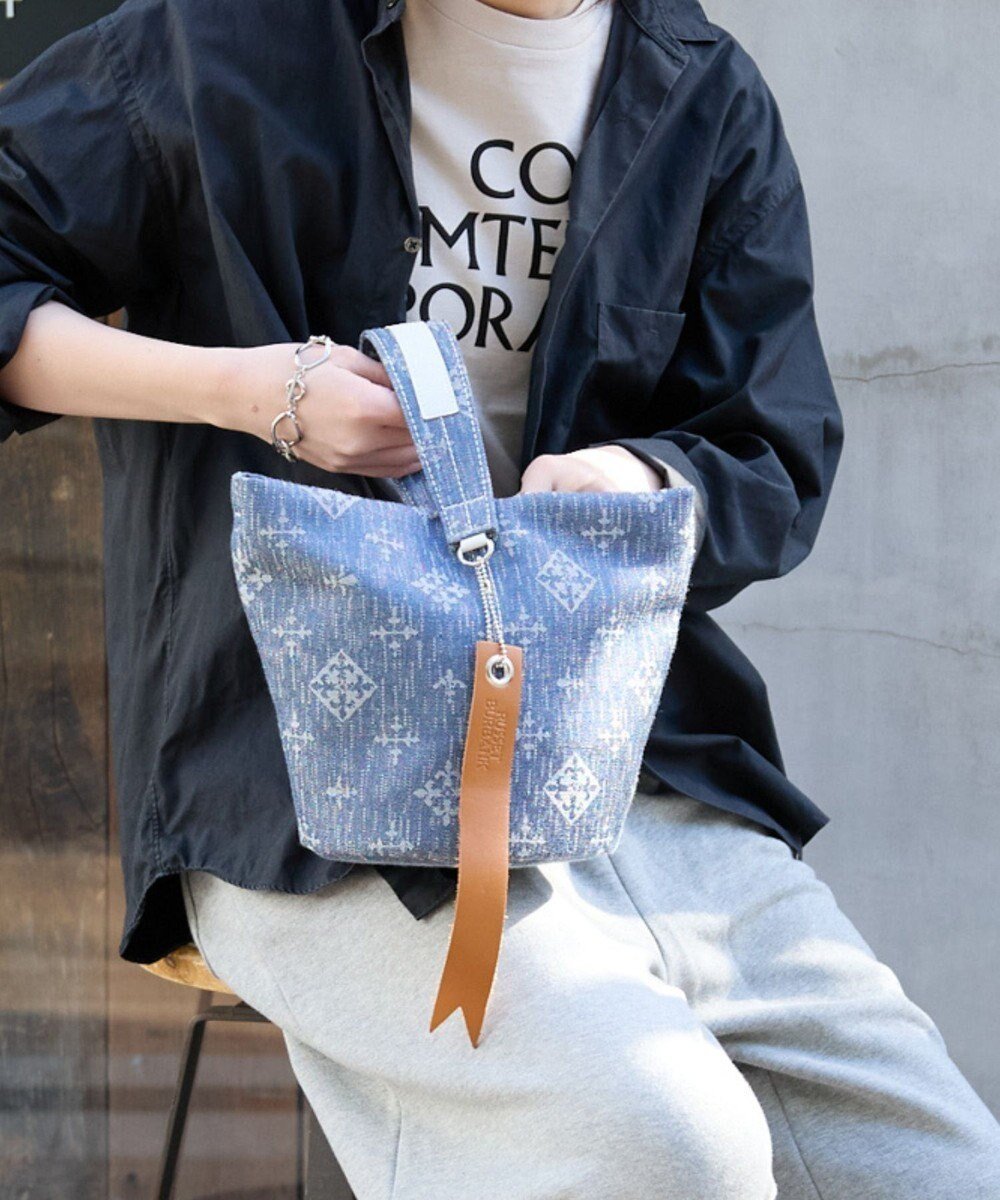 【ラシット/russet】のデニムジャガード丸底2WAYワンショルダーバッグ(CE-1686) インテリア・キッズ・メンズ・レディースファッション・服の通販 founy(ファニー) ファッション Fashion レディースファッション Fashion for Women バッグ Bags ショルダー Shoulder, Shoulder Strap シルバー Silver, Metallic Silver チェーン Chain, Chain Strap デニム Denim, Jeans Material フォルム Silhouette, Form ポケット Pocket, Pocket Detail マグネット Magnet, Magnetic Closure 再入荷 Restock / Back in Stock おすすめ Recommended / Our Picks 日本製 Made In Japan Indigo|ID: prp329100004850848 ipo3291000000035910300