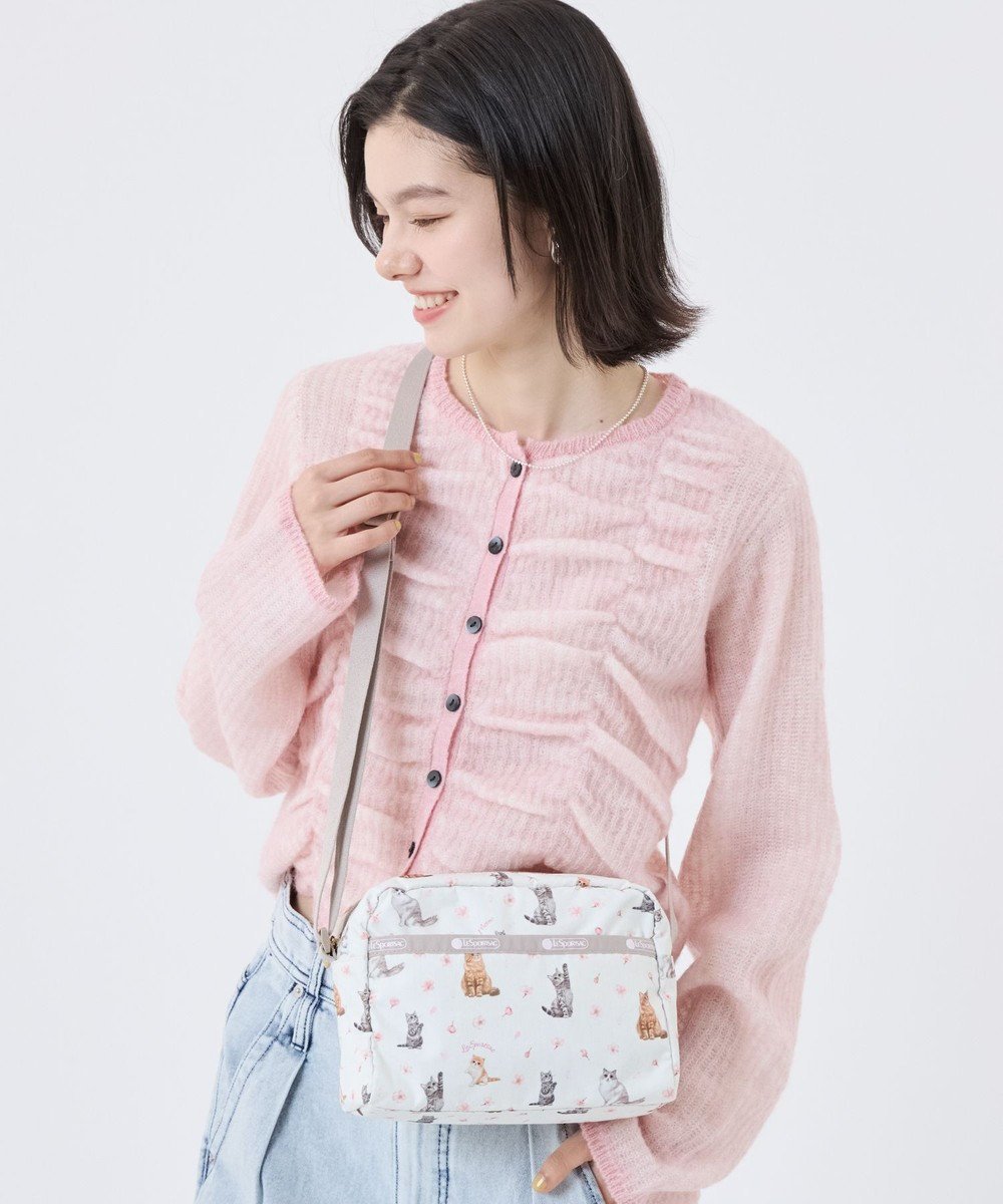 【レスポートサック/LeSportsac】のDANIELLA CROSSBODY/サクラキャッツ 人気、トレンドファッション・服の通販 founy(ファニー) ファッション Fashion レディースファッション Fashion for Women おすすめ Recommended / Our Picks アウトドア Outdoor Clothing コンパクト Compact, Small Size スクエア Square, Square Shape プリント Print, Printed Pattern ポケット Pocket, Pocket Detail 旅行 Travel 猫 Cat, Kitty 財布 Wallet, Purse other-1|ID: prp329100004850865 ipo3291000000035562809