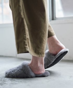 【ルームアンドスプール/LOOM&SPOOL】のSRNスリッパ 人気、トレンドファッション・服の通販 founy(ファニー) ファッション Fashion レディースファッション Fashion for Women 洗える Machine Washable シューズ Shoes, Footwear スリッパ Slippers, Room Shoes ムートン Shearling, Mouton |ID:prp329100004851171