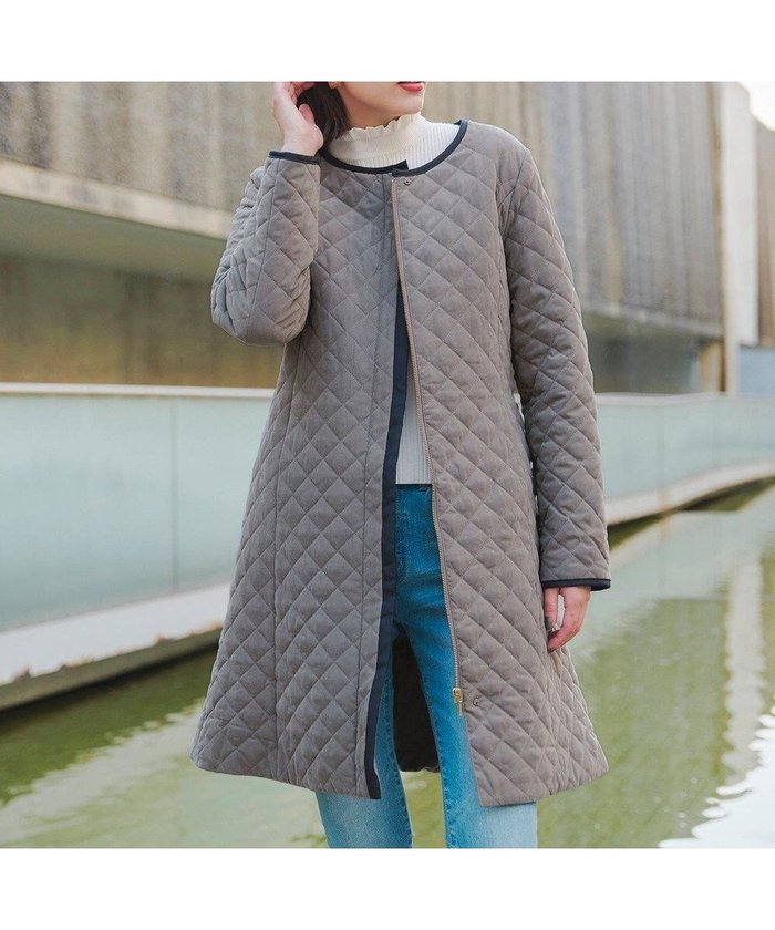 【ティアクラッセ/Tiaclasse】のピーチスキン2wayキルティングロングコート インテリア・キッズ・メンズ・レディースファッション・服の通販 founy(ファニー) https://founy.com/ ファッション Fashion レディースファッション Fashion for Women アウター Coat / Outerwear Collection コート・ロングコート・ピーコート Long Coats, Peacoats & More レディースジャケット・軽アウター Jackets アクセサリー Fashion Accessories キルティング Quilted, Quilting シューズ Shoes, Footwear ジャケット Jacket, Outerwear パイピング Piping, Trim Design ピーチ Peach, Soft Touch フレア Flare, Flared ポケット Pocket, Pocket Detail ラウンド Round, Round Neck リボン Ribbon, Bow 再入荷 Restock / Back in Stock 新作・新入荷 New Arrivals / New In A/W・秋冬 Autumn/Winter |ID: prp329100004852087 ipo3291000000035617293