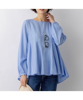 【23区/NIJYUSANKU】の【先行予約】ドビーストライプ クルーネック フレアブラウス 人気、トレンドファッション・服の通販 founy(ファニー) ファッション Fashion レディースファッション Fashion for Women トップス・カットソー Cut & Sew Tops シャツ・ブラウス・オフィスカジュアル Elegant Blouses & Button-Ups 春 Spring コンパクト Compact, Small Size シンプル Simple, Minimal ストライプ Stripe, Striped Pattern スリーブ Sleeve, Long Sleeve / Short Sleeve デニム Denim, Jeans Material ドレープ Drape, Draping Fabric フレア Flare, Flared リラックス Relax, Relaxed Fit S/S・春夏 SS, Spring/Summer, Warm Season 夏 Summer エレガント 上品 Elegant 2026年 2026 |ID:prp329100004852535