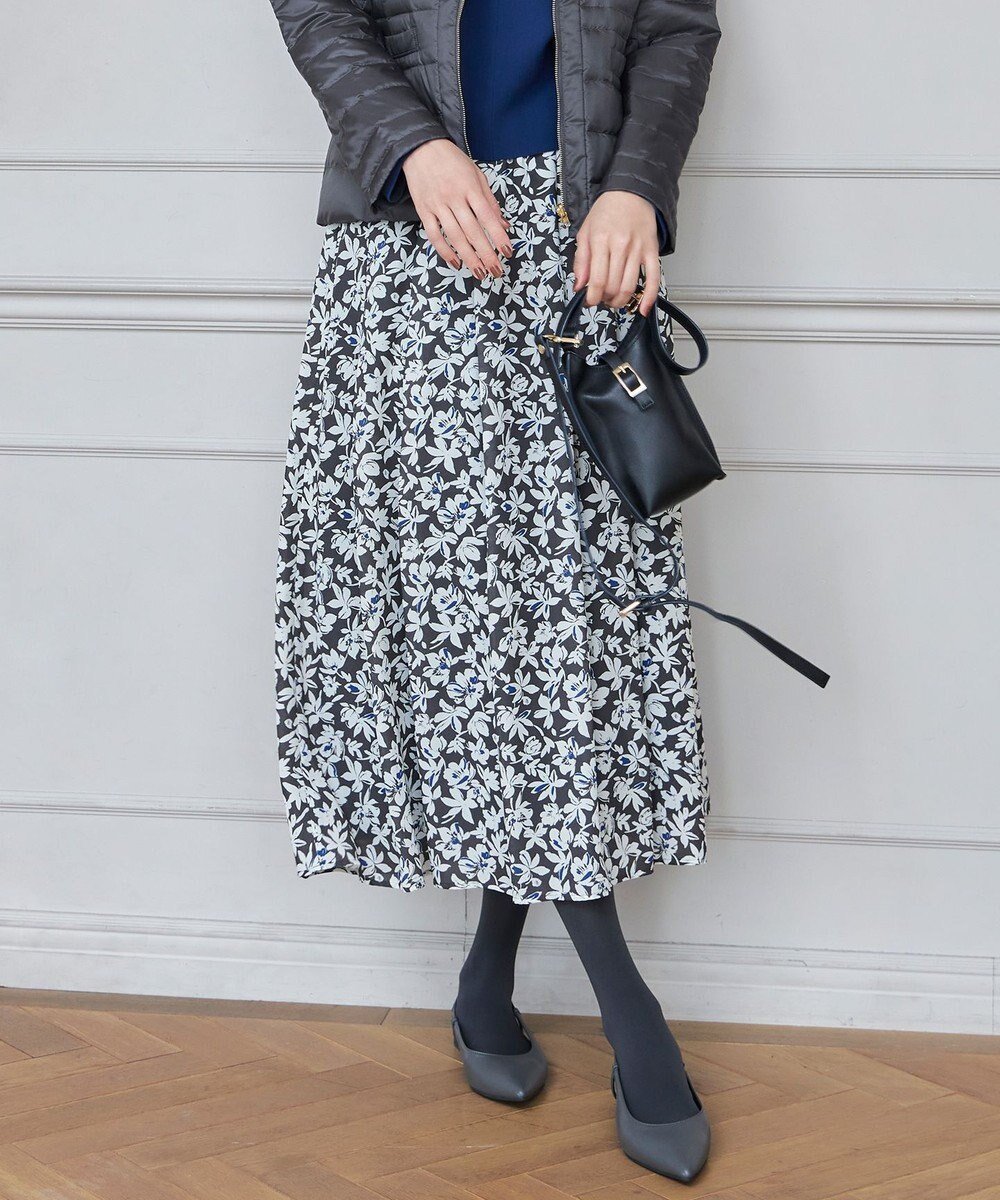 【自由区/JIYU-KU】の【カタログ掲載・洗える】スノーフラワープリント スカート インテリア・キッズ・メンズ・レディースファッション・服の通販 founy(ファニー) ファッション Fashion レディースファッション Fashion for Women スカート Skirts クリスマス X'mas Christmas / X'mas サテン Satin, Glossy Fabric ドレープ Drape, Draping Fabric パウダー Powder, Soft Tone プリント Print, Printed Pattern ローズ Rose, Rose Motif エレガント 上品 Elegant 洗える Machine Washable 無地 Plain, Solid Color A/W・秋冬 Autumn/Winter スレート系|ID: prp329100004852633 ipo3291000000035635607