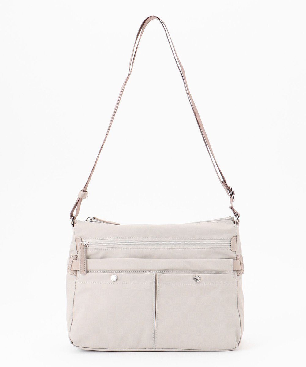 【ラ バガジェリー/LA BAGAGERIE】のモノグラム スクエアナイロンショルダー Mサイズ インテリア・キッズ・メンズ・レディースファッション・服の通販 founy(ファニー) ファッション Fashion レディースファッション Fashion for Women コーティング Coating, Coated Finish シンプル Simple, Minimal スマート Smart, Elegant プリント Print, Printed Pattern ポケット Pocket, Pocket Detail マグネット Magnet, Magnetic Closure 定番 Standard, Basic Item 軽量 Lightweight, Ultra Light アイボリー|ID: prp329100004852701 ipo3291000000035636825