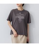 【23区/NIJYUSANKU】の【洗える】JANE PACKERコラボ フラワー刺繍 Tシャツ グレー系|ID: prp329100004852850 ipo3291000000035643213