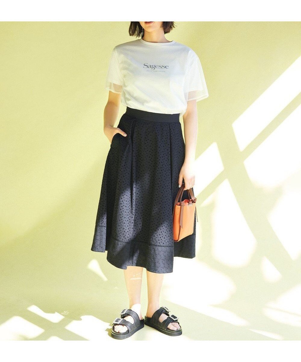 【組曲/KUMIKYOKU】のエンブロイダリーレース スカート インテリア・キッズ・メンズ・レディースファッション・服の通販 founy(ファニー) 　ファッション　Fashion　レディースファッション　Fashion for Women　スカート　Skirts　アイレット　Eyelet Lace　春　Spring　サロペット　Overalls, Salopette　スリット　Slit, Slit Detail　ノースリーブ　Sleeveless, No-Sleeve　フィット　Fit, Slim Fit　フラワー　Flower, Floral　フリル　Frill, Ruffle　ポケット　Pocket, Pocket Detail　モチーフ　Motif, Design Theme　レース　Lace, Lace Fabric　S/S・春夏　SS, Spring/Summer, Warm Season　夏　Summer　エレガント 上品　Elegant　ブラック系|ID: prp329100004852869 ipo3291000000035643696