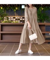 【ティアクラッセ/Tiaclasse】の【洗える】パフ袖ピンタックロングワンピース 人気、トレンドファッション・服の通販 founy(ファニー) ファッション Fashion レディースファッション Fashion for Women ワンピース Dresses アクセサリー Fashion Accessories 春 Spring 洗える Machine Washable 秋 Autumn カーディガン Cardigan, Knitwear スリーブ Sleeve, Long Sleeve / Short Sleeve チュニック Tunic, Long Top ティアード Tiered, Tiered Style ティアードワンピース Tiered Dress, Flared Dress フロント Front, Front Design ポケット Pocket, Pocket Detail マキシ Maxi, Full Length ラウンド Round, Round Neck ロング Long, Long-Length 楽ちん Easy Fit, Comfortable S/S・春夏 SS, Spring/Summer, Warm Season 再入荷 Restock / Back in Stock おすすめ Recommended / Our Picks 夏 Summer 新作・新入荷 New Arrivals / New In |ID:prp329100004852990