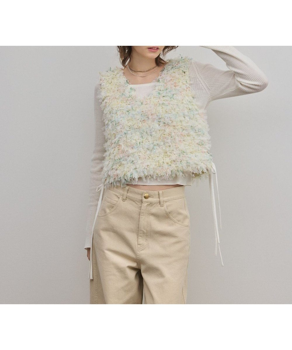 【グレース コンチネンタル/GRACE CONTINENTAL】のフリンジチュールベスト 人気、トレンドファッション・服の通販 founy(ファニー) ファッション Fashion レディースファッション Fashion for Women アウター Coat / Outerwear Collection トップス・カットソー Cut & Sew Tops ベスト&ジレ / 重ね着スタイル Vests & Gilets カラフル Colorful Design コンパクト Compact, Small Size ショート Short, Short Length チュール Tulip, Tulip Motif フリンジ Fringe, Tassel ベスト Vest, Waistcoat リボン Ribbon, Bow 夏 Summer 春 Spring S/S・春夏 SS, Spring/Summer, Warm Season other-1|ID: prp329100004853252 ipo3291000000035649182