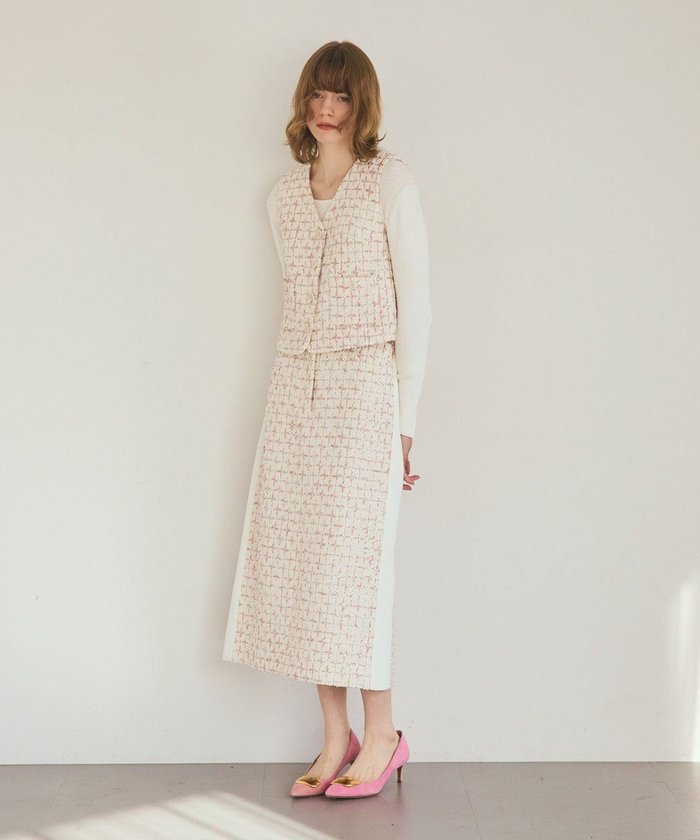 【グレース コンチネンタル/GRACE CONTINENTAL】のツイードライン切替スカート インテリア・キッズ・メンズ・レディースファッション・服の通販 founy(ファニー) https://founy.com/ ファッション Fashion レディースファッション Fashion for Women スカート Skirts 春 Spring 切替 Switching, Contrast Panel シルバー Silver, Metallic Silver ツイード Twill, Twill Weave フランス France, French ラグジュアリー Luxury, Elegant リュクス Luxury, Elegant, High-End, Chic S/S・春夏 SS, Spring/Summer, Warm Season 夏 Summer |ID: prp329100004853341 ipo3291000000035649594