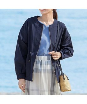 【ティアクラッセ/Tiaclasse】のメモリーノーカラードロストブルゾン 人気、トレンドファッション・服の通販 founy(ファニー) ファッション Fashion レディースファッション Fashion for Women アウター Coat / Outerwear Collection レディースジャケット・軽アウター Jackets ブルゾンジャケット・スポーティアウター Blouson Jackets アクセサリー Fashion Accessories インナー Innerwear 春 Spring 秋 Autumn シューズ Shoes, Footwear ジャケット Jacket, Outerwear ドローコード Drawcord, Drawstring Cord フェミニン Feminine, Girly フレア Flare, Flared ブルゾン Blouson, Bomber Jacket ポケット Pocket, Pocket Detail S/S・春夏 SS, Spring/Summer, Warm Season 再入荷 Restock / Back in Stock おすすめ Recommended / Our Picks 夏 Summer 新作・新入荷 New Arrivals / New In |ID:prp329100004853403