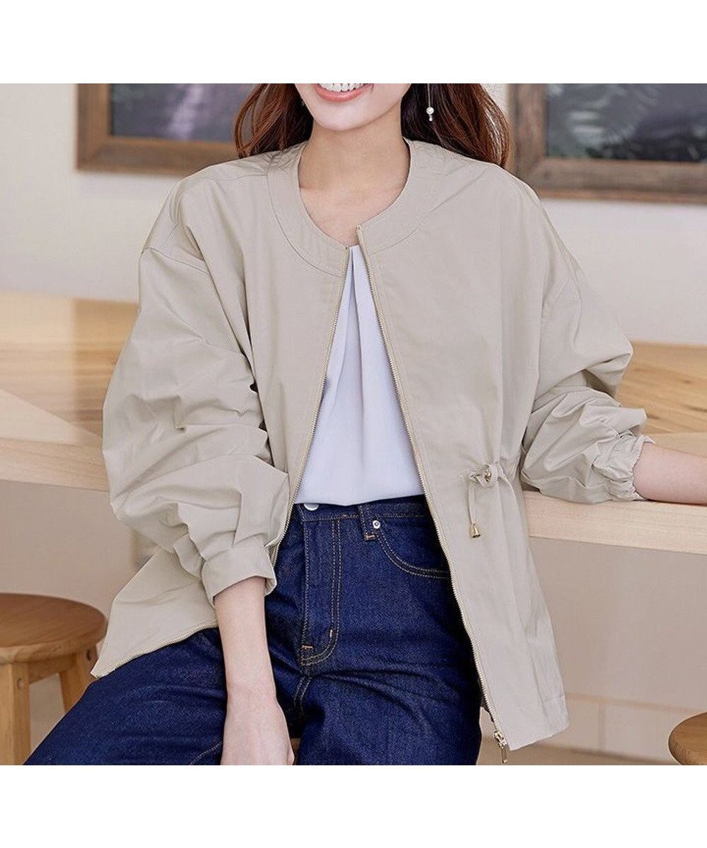 【ティアクラッセ/Tiaclasse】のメモリーノーカラードロストブルゾン インテリア・キッズ・メンズ・レディースファッション・服の通販 founy(ファニー) 　ファッション　Fashion　レディースファッション　Fashion for Women　アウター　Coat / Outerwear Collection　レディースジャケット・軽アウター　Jackets　ブルゾンジャケット・スポーティアウター　Blouson Jackets　アクセサリー　Fashion Accessories　インナー　Innerwear　春　Spring　秋　Autumn　シューズ　Shoes, Footwear　ジャケット　Jacket, Outerwear　ドローコード　Drawcord, Drawstring Cord　フェミニン　Feminine, Girly　フレア　Flare, Flared　ブルゾン　Blouson, Bomber Jacket　ポケット　Pocket, Pocket Detail　S/S・春夏　SS, Spring/Summer, Warm Season　再入荷　Restock / Back in Stock　おすすめ　Recommended / Our Picks　夏　Summer　新作・新入荷　New Arrivals / New In　アイボリー|ID: prp329100004853403 ipo3291000000035649898