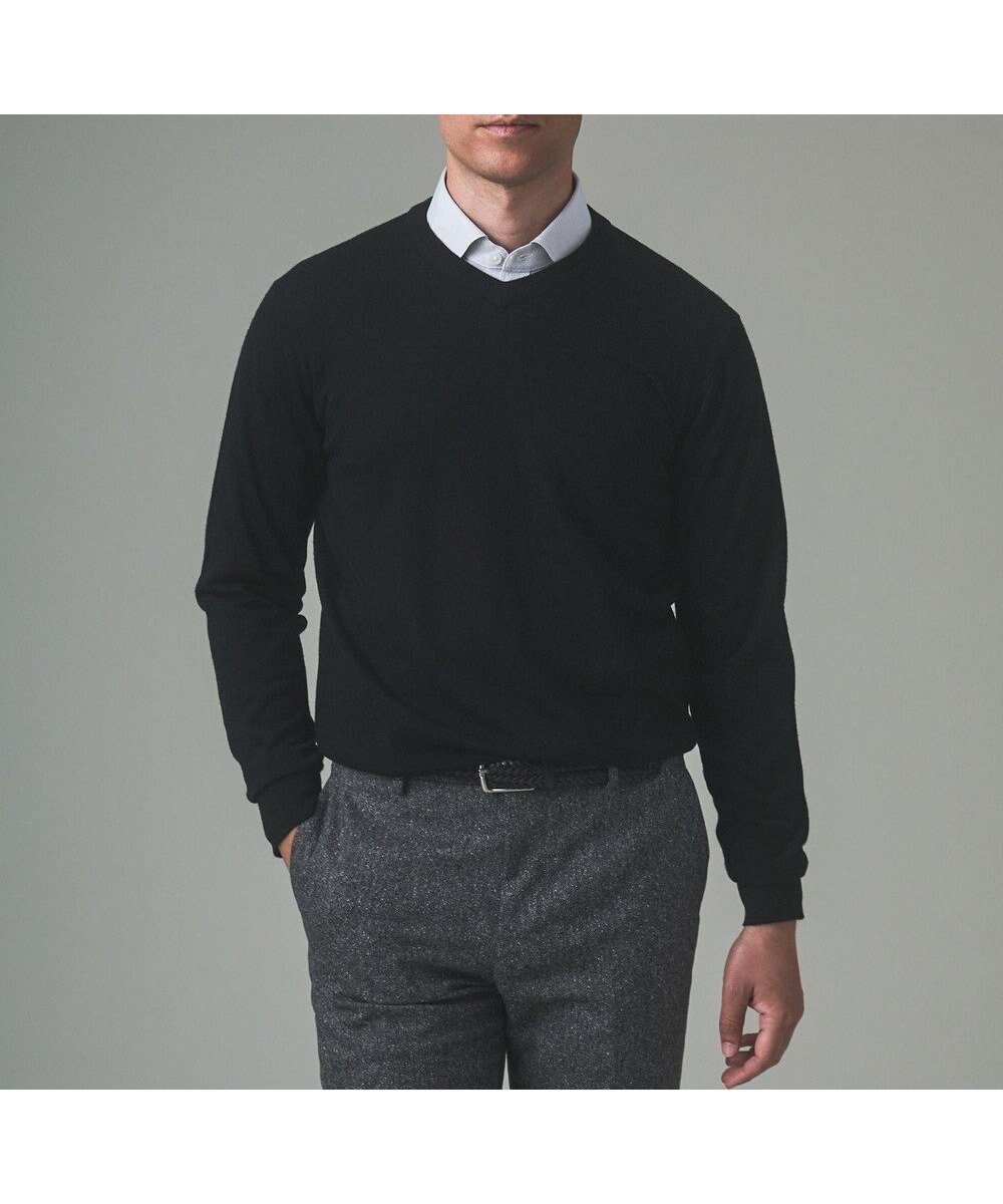 【五大陸/gotairiku / MEN】のオリジナル設計【洗える/チクチクしにくい/ピリングしにくい】イタリア糸 ハイゲージ Vネックニット_WOOL100% インテリア・キッズ・メンズ・レディースファッション・服の通販 founy(ファニー) 　ファッション　Fashion　メンズファッション　Fashion for Men　トップス・カットソー　Cut & Sew Tops　ニット・セーター / 定番トップス　Knit Tops & Sweaters　イタリア　Italy　インナー　Innerwear　ウォッシャブル　Machine Washable　洗える　Machine Washable　抗菌　Antibacterial, Bacteria-Resistant　ジャケット　Jacket, Outerwear　スタイリッシュ　Stylish, Fashionable　スマート　Smart, Elegant　スーツ　Suit, Formalwear　セーター　Sweater, Knitwear　タートルネック　Turtleneck, High Neck　ドレス　Dress, One-Piece　人気　Popular, Best Seller　パターン　Pattern, Design Print　フラット　Flat, Flat Shoes　ベスト　Vest, Waistcoat　ベーシック　Basic, Essential　A/W・秋冬　Autumn/Winter　エレガント 上品　Elegant　ビジネス 仕事 通勤　Business / Work / Commuting　ブラック系|ID: prp329100004853675 ipo3291000000035661985