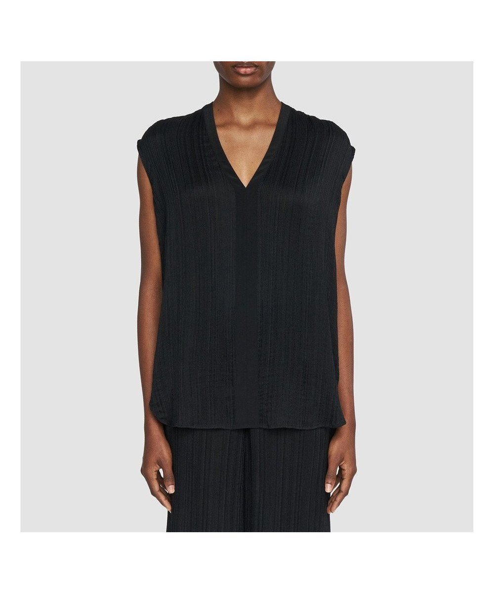 【ジョゼフ/JOSEPH】のプリーツジャガード ブラウス 人気、トレンドファッション・服の通販 founy(ファニー) 　ファッション　Fashion　レディースファッション　Fashion for Women　トップス・カットソー　Cut & Sew Tops　シャツ・ブラウス・オフィスカジュアル　Elegant Blouses & Button-Ups　シルク　Silk, 100% Silk　シンプル　Simple, Minimal　ジャカード／ジャガード　Jacquard, Woven Pattern　ノースリーブ　Sleeveless, No-Sleeve　フィット　Fit, Slim Fit　プリーツ　Pleats, Pleated　リラックス　Relax, Relaxed Fit　レギュラー　Regular, Standard Fit　夏　Summer　春　Spring　S/S・春夏　SS, Spring/Summer, Warm Season　 other-1|ID: prp329100004853686 ipo3291000000035662906