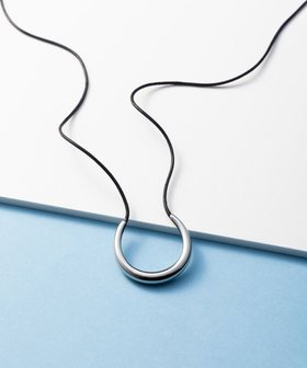 【23区/NIJYUSANKU】 【Oggi8月号掲載】フープトップ ネックレス人気、トレンドファッション・服の通販 founy(ファニー) 雑誌掲載アイテム Magazine Picks & Fashion Features ファッション雑誌 Fashion Magazines オッジ Oggi ファッション Fashion レディースファッション Fashion for Women ジュエリー Jewelry ネックレス Necklaces & Pendants 2025年 2025 2025春夏・S/S Spring/Summer 2025 SS25 8月号 August Issue, Aug. Edition アクセサリー Fashion Accessories シルバー Silver, Metallic Silver シンプル Simple, Minimal チェーン Chain, Chain Strap ネックレス Necklace, Pendant Necklace バランス Balance, Style Balance フープ Hoop, Hoop Earrings メタル Metal, Metal Parts モダン Modern, Contemporary 夏 Summer S/S・春夏 SS, Spring/Summer, Warm Season 雑誌 Magazine, Fashion Magazine |ID:prp329100004854023